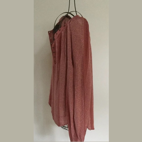 Free people against all odds Grommet blouse, Small - Picture 5 of 7